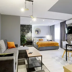 New Lesi Ukrainky Blvd And Olimpiyska And Kreshchatyk And Manhattan With Parking Апартаменты